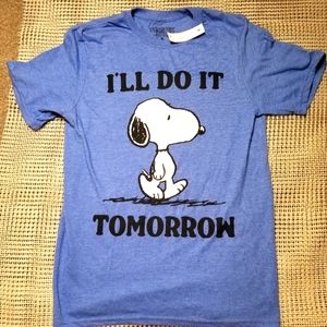 mens tee shirt peanuts snoopy